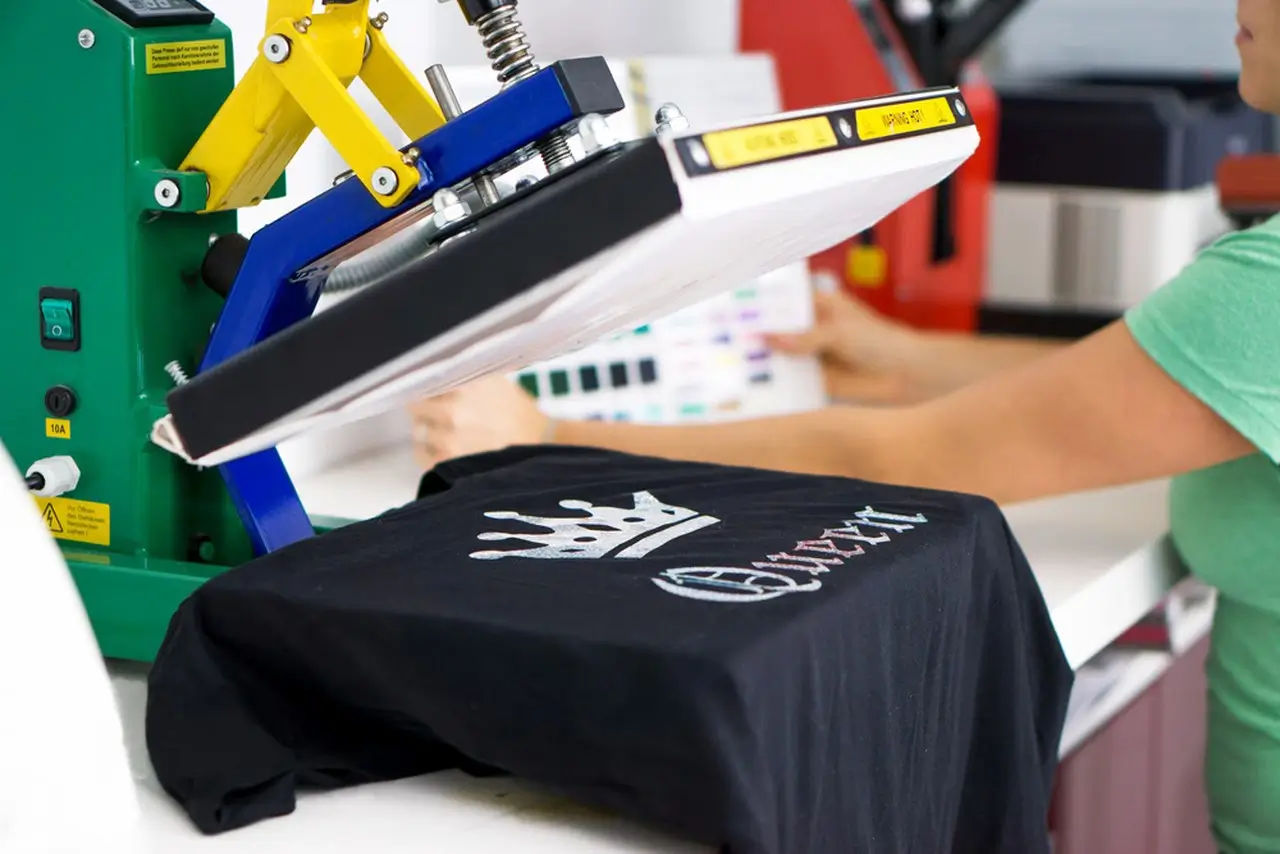 silk printing logo on the t-shirt